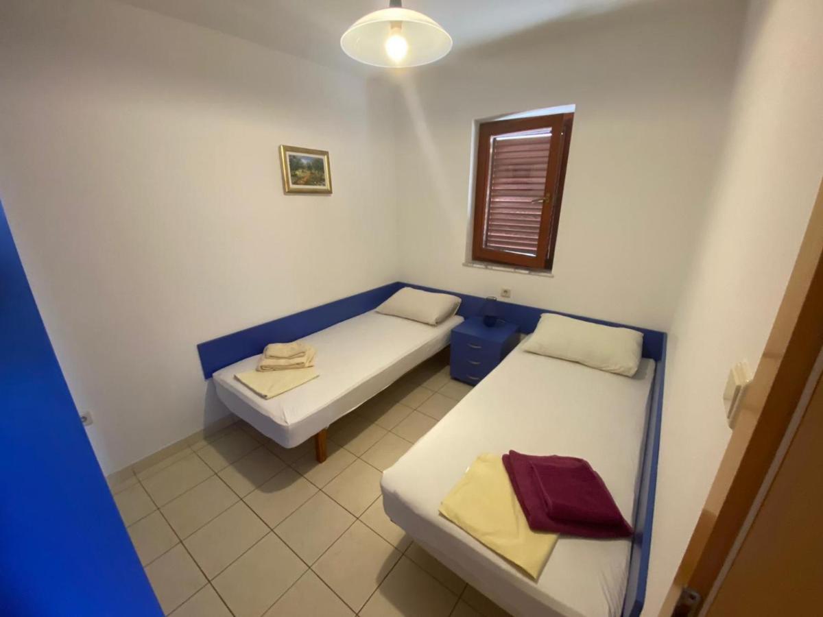Apartments Viktor Rogoznica  Extérieur photo