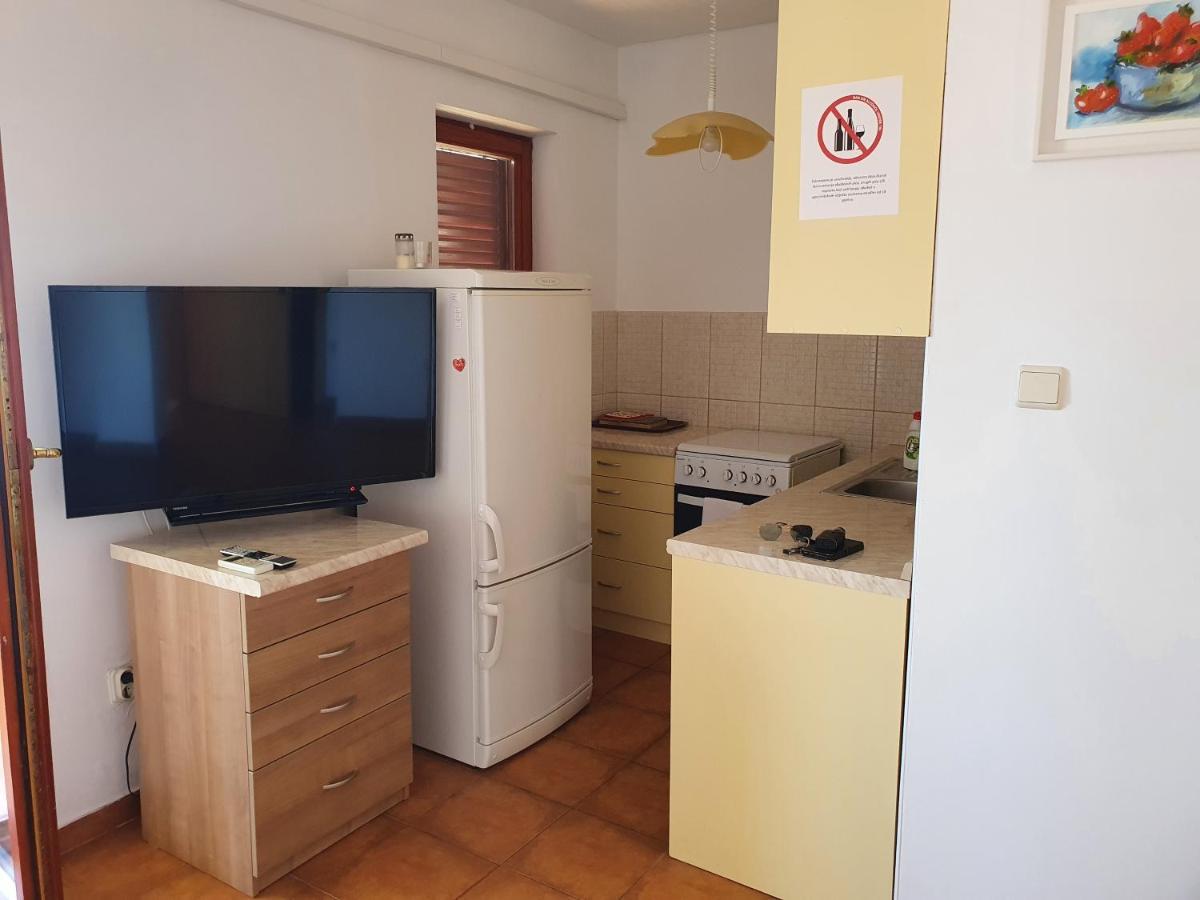 Apartments Viktor Rogoznica  Extérieur photo