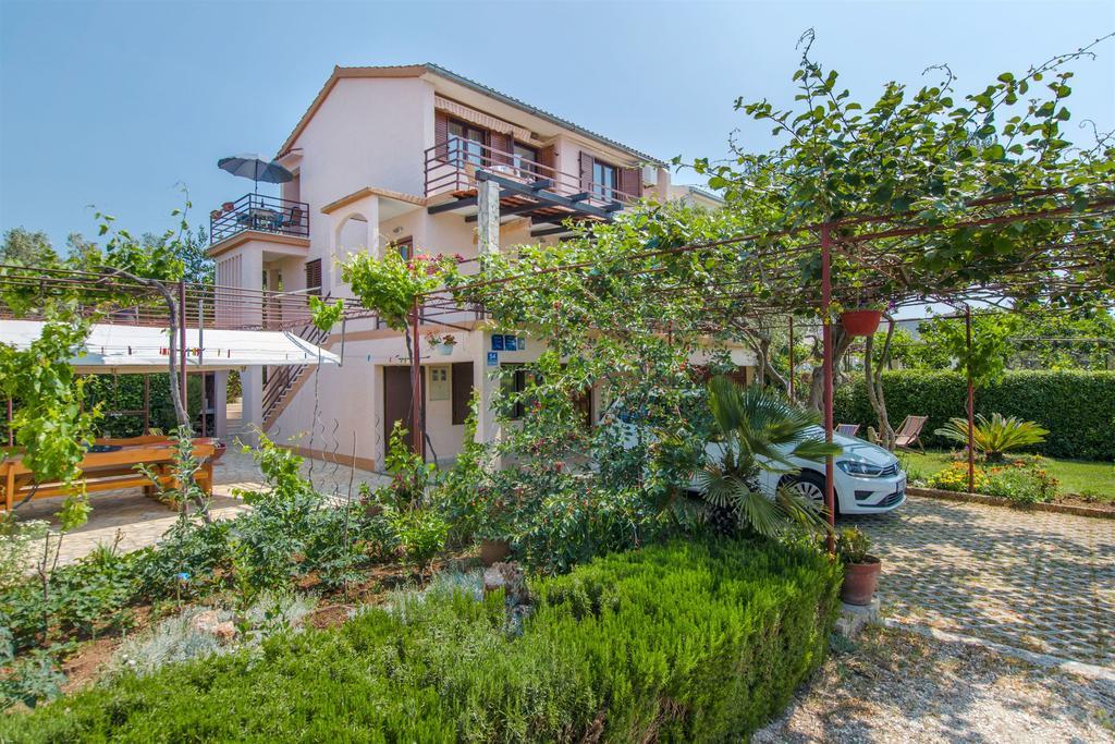 Apartments Viktor Rogoznica  Extérieur photo